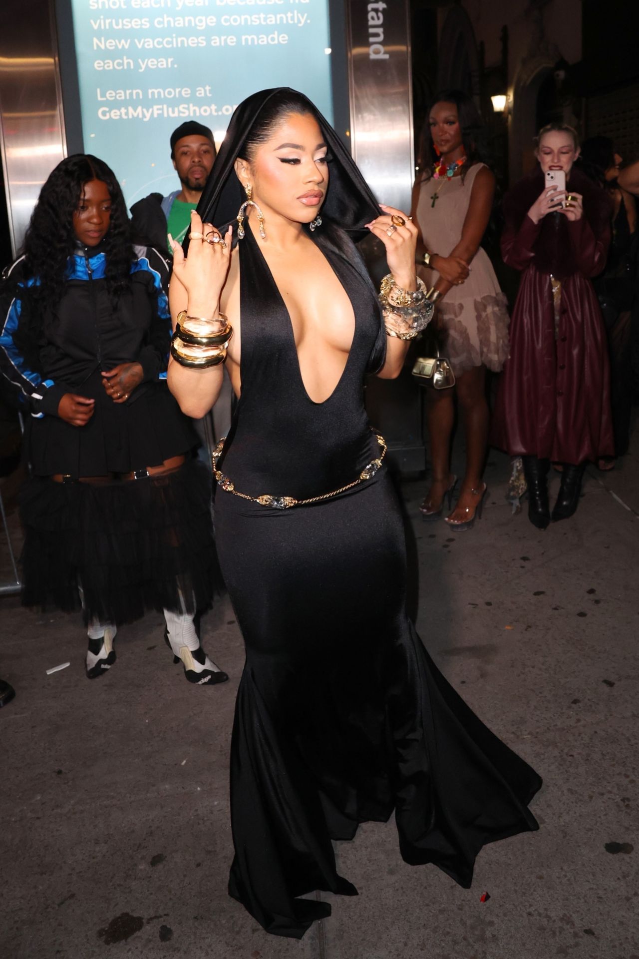 HENNESSY CAROLINA AT CARDI B S GLAMOROUS 2024 MET GALA AFTER PARTY IN NEW YORK4